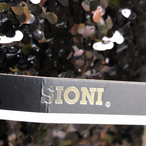 SIONI NWT black sequin top - Picture 3 of 6